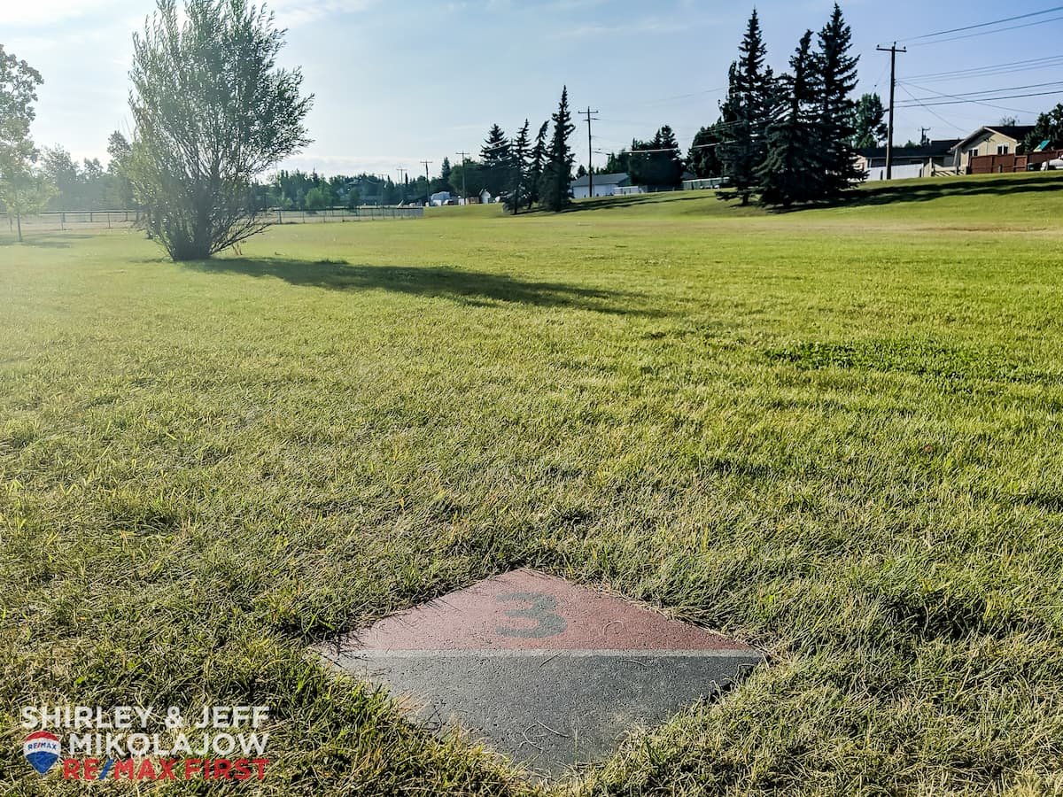 Bonavista Downs Disc Golf Course Calgary Disc Golf Community Bonavista Downs Disc Golf Course Calgary Disc Golf Community